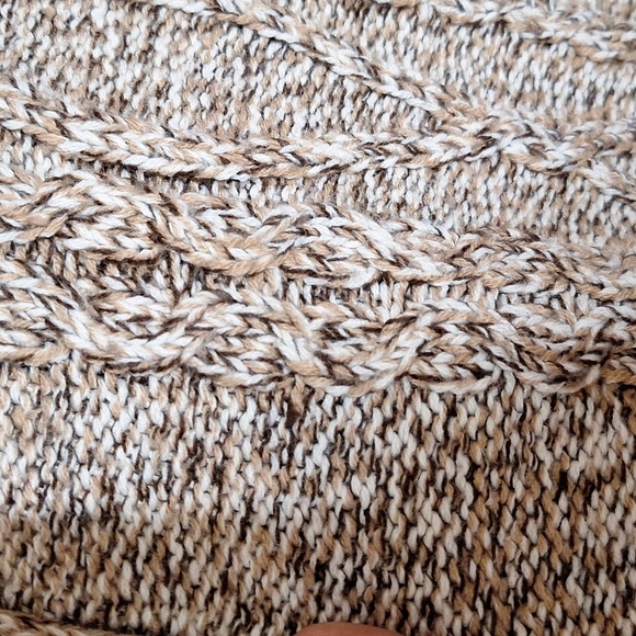 CURRANTS KNIT ACRYLIC SWEATER SIZE MEDIUM - Picture 6 of 6